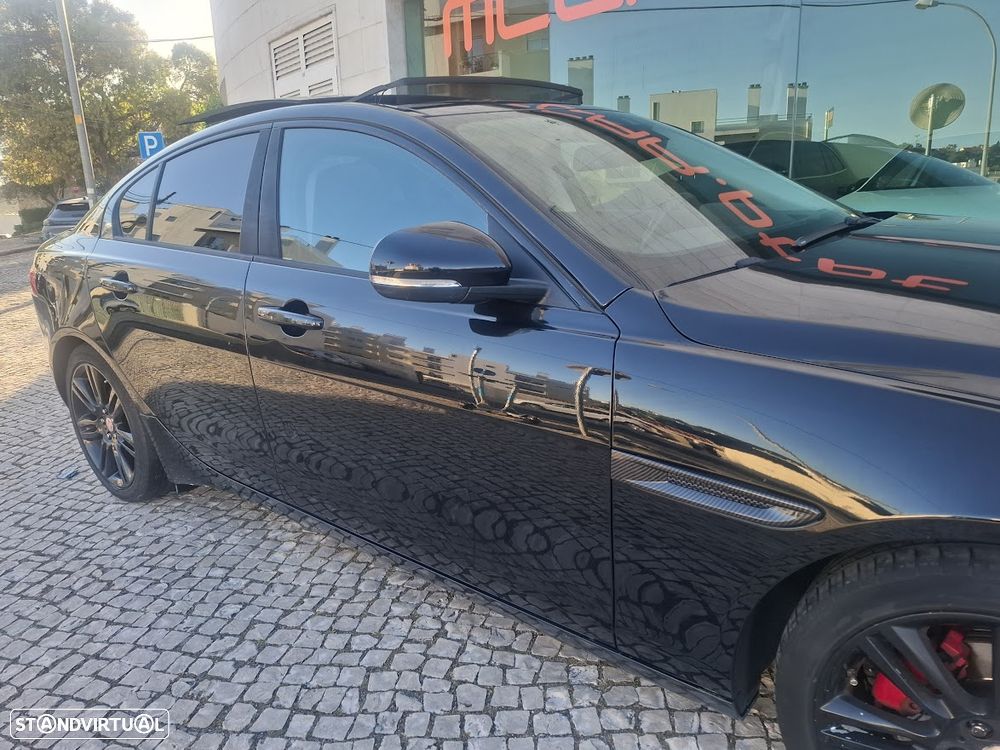 Jaguar XE 2.0 D Prestige Aut. - 53