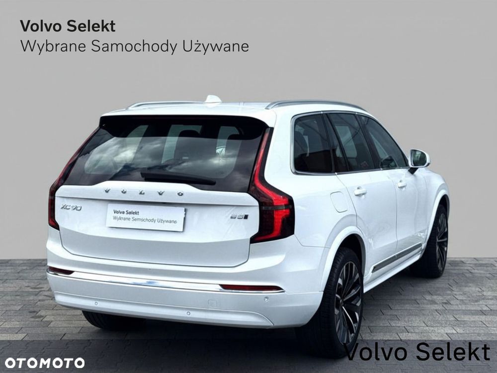 Volvo XC 90 - 9