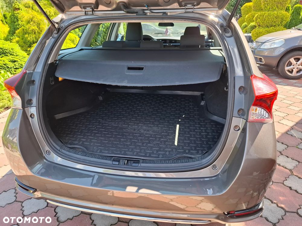 Toyota Auris - 22