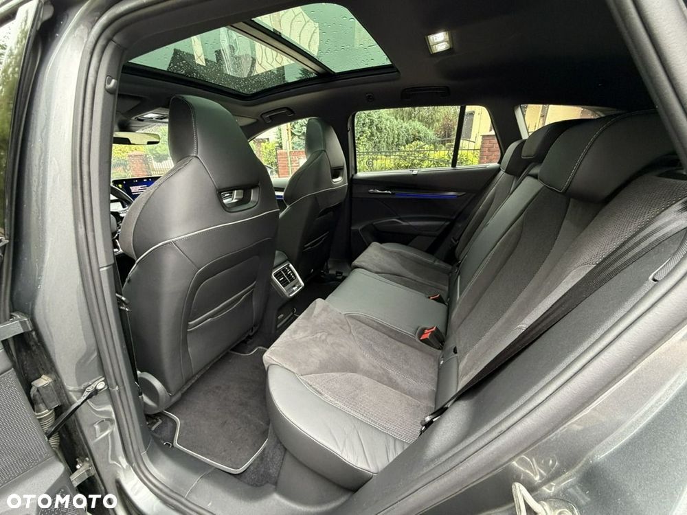 Skoda Enyaq 80x 82kWh Sportline - 25