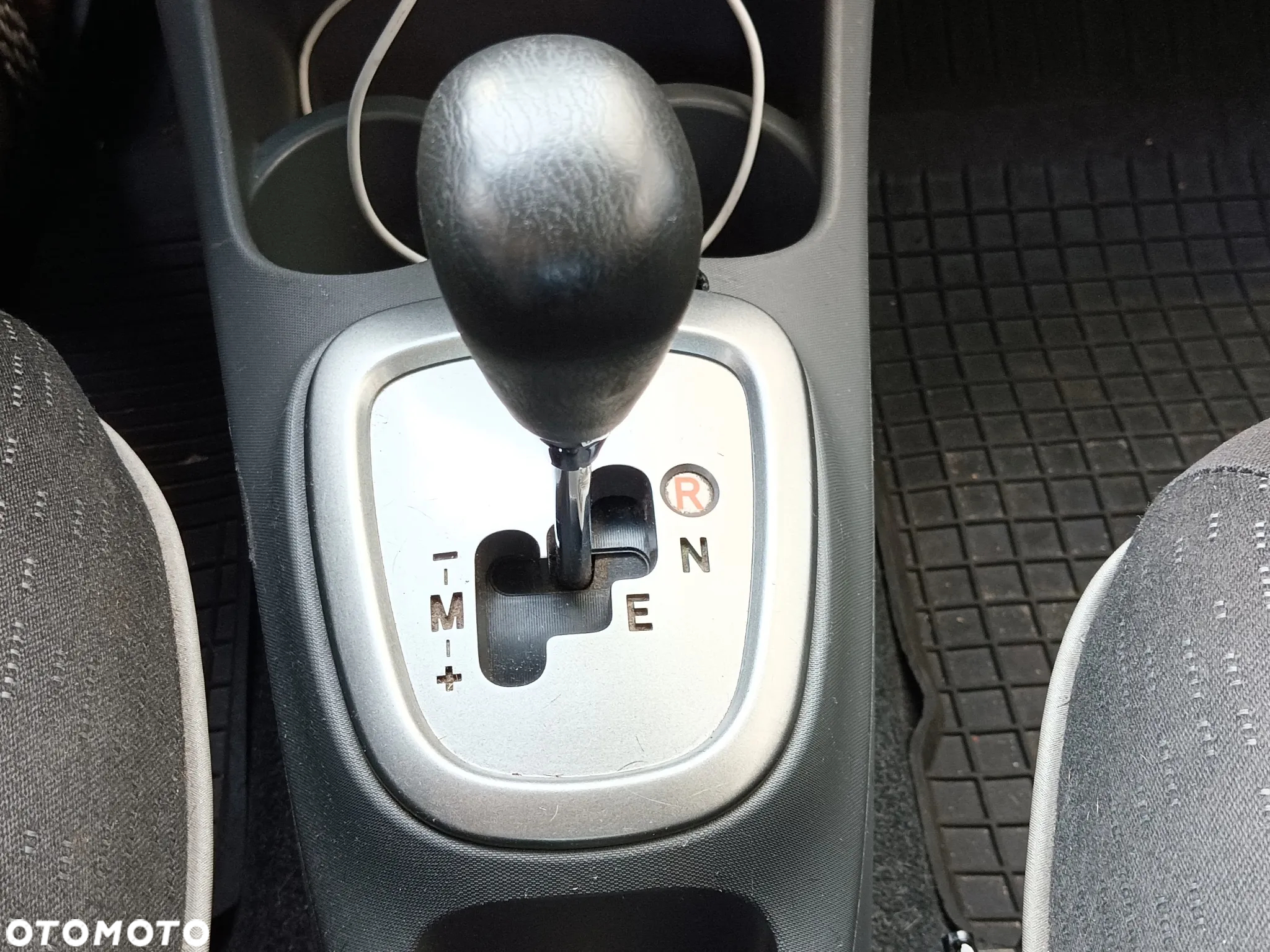 Peugeot 107 1.0 Trendy MAP Euro5 - 19