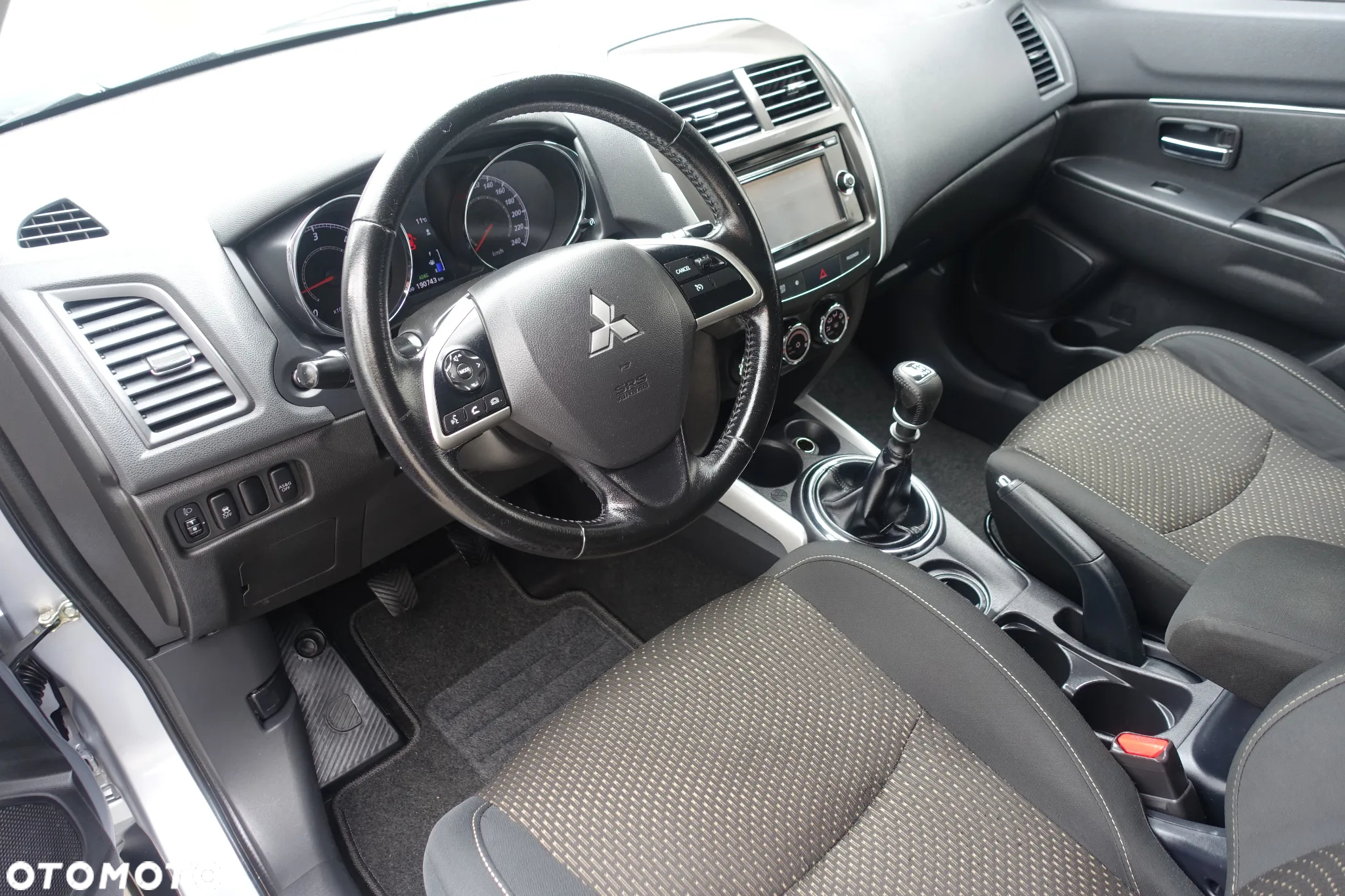 Mitsubishi ASX 1.8 DI-D 2WD Comfort Edition - 33
