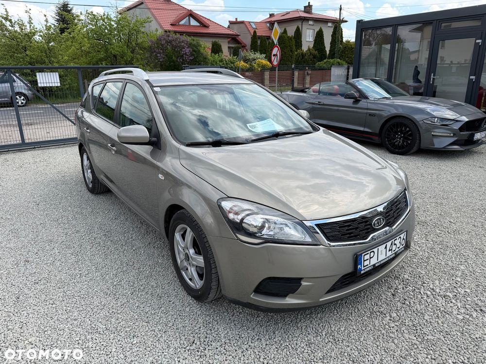 Kia Ceed 1.4 CVVT Attract - 3