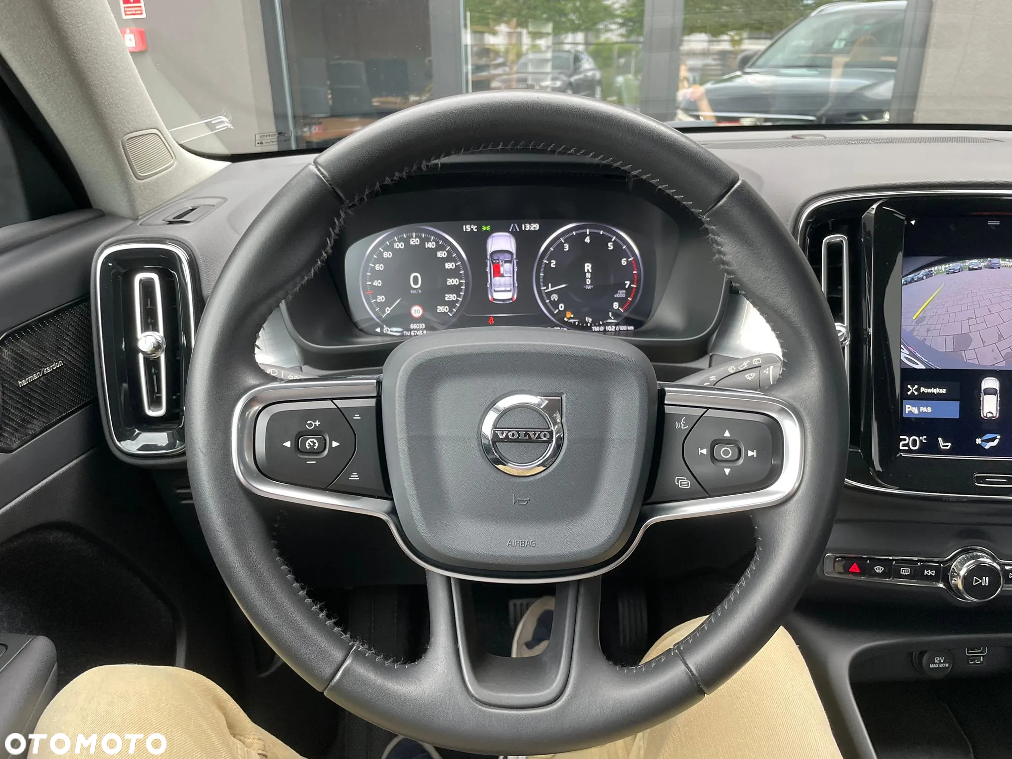 Volvo XC 40 T4 Momentum Pro - 30