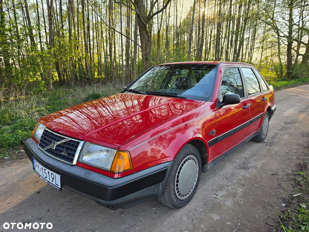 Volvo Seria 400 - 2