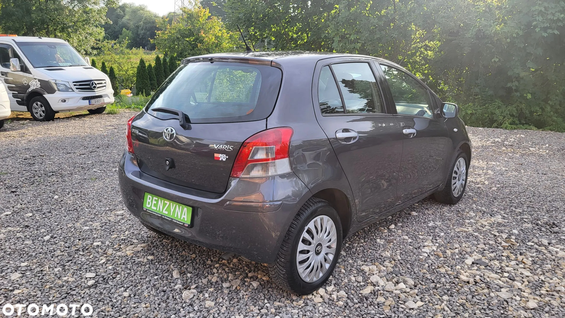 Toyota Yaris 1.0 Premium - 7