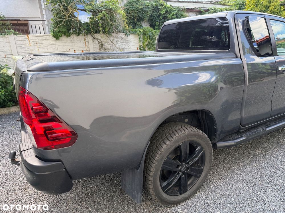 Toyota Hilux - 19
