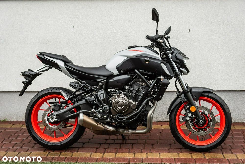 Yamaha MT - 3