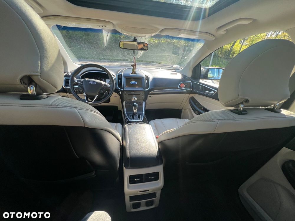 Ford Edge - 11