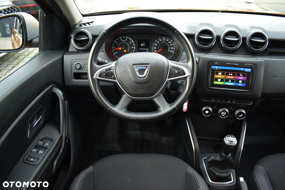 Dacia Duster 1.6 SCe Prestige - 17