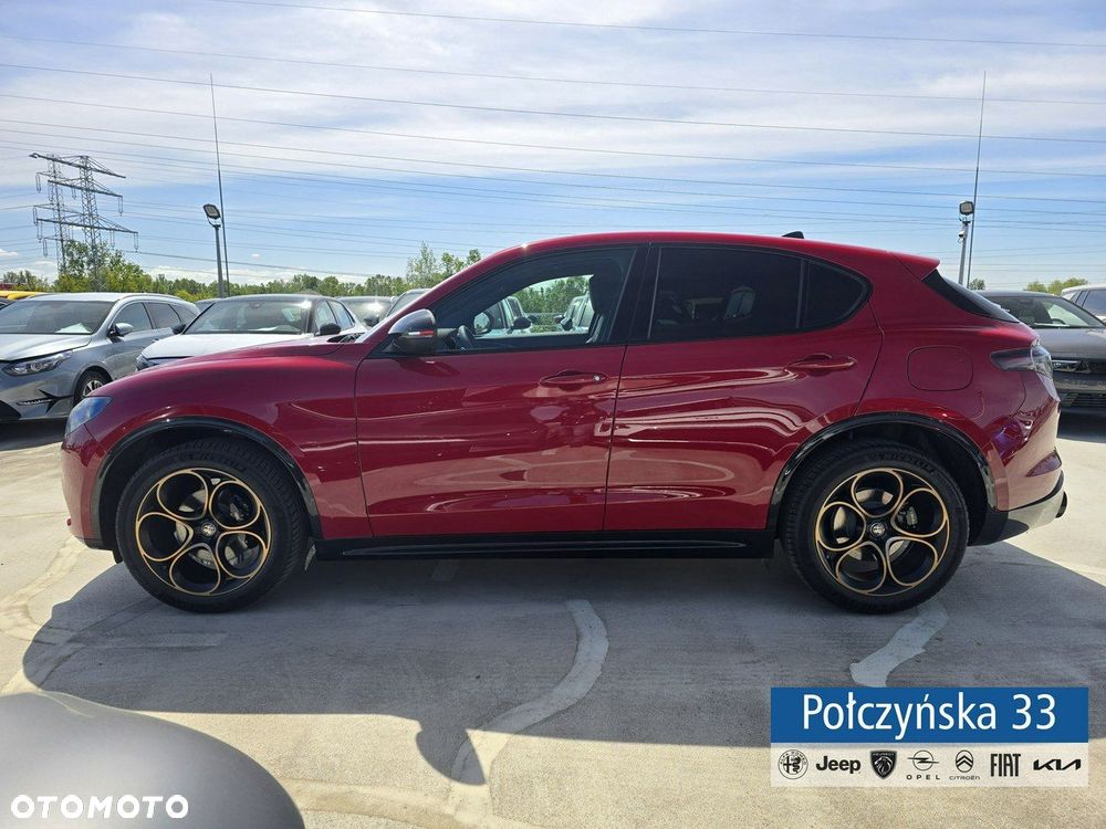 Alfa Romeo Stelvio - 11