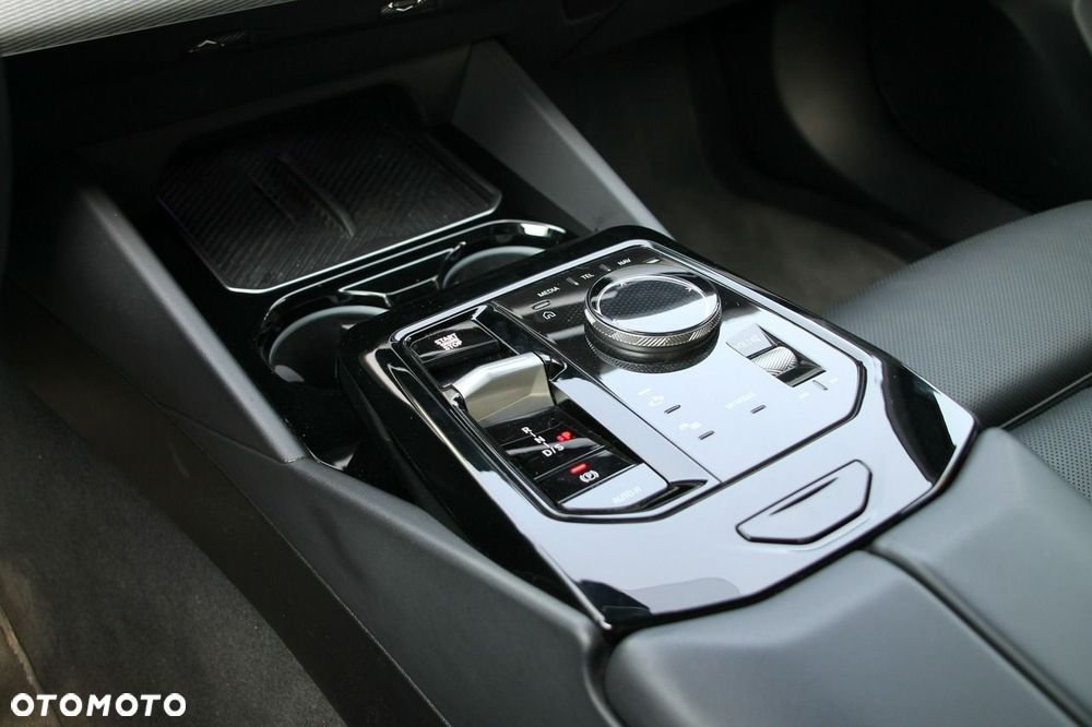 BMW Seria 5 520d mHEV M Sport - 23