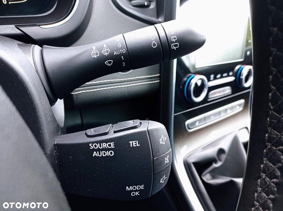 Renault Grand Scenic - 28