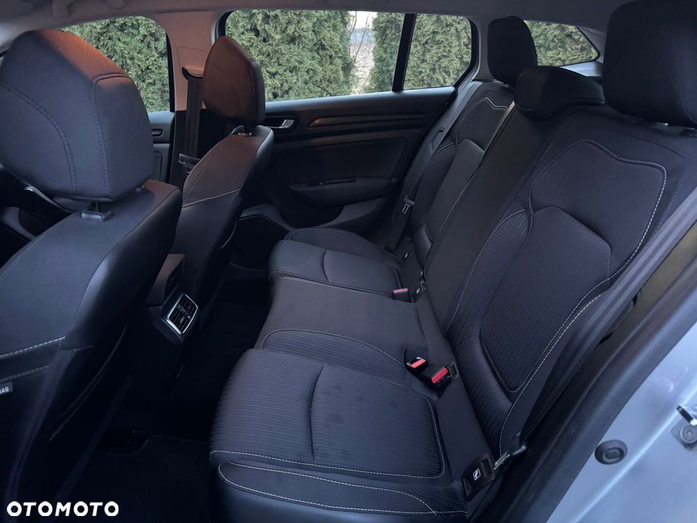 Renault Megane 1.5 Blue dCi Zen - 11
