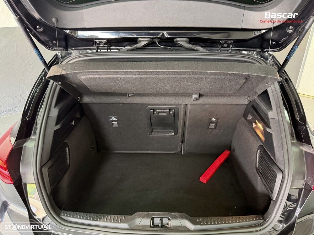 Ford Focus 1.0 EcoBoost MHEV ST-Line - 9
