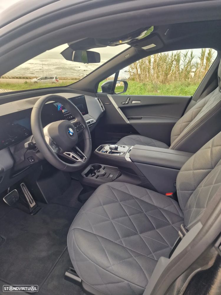 BMW iX xDrive45 - 46