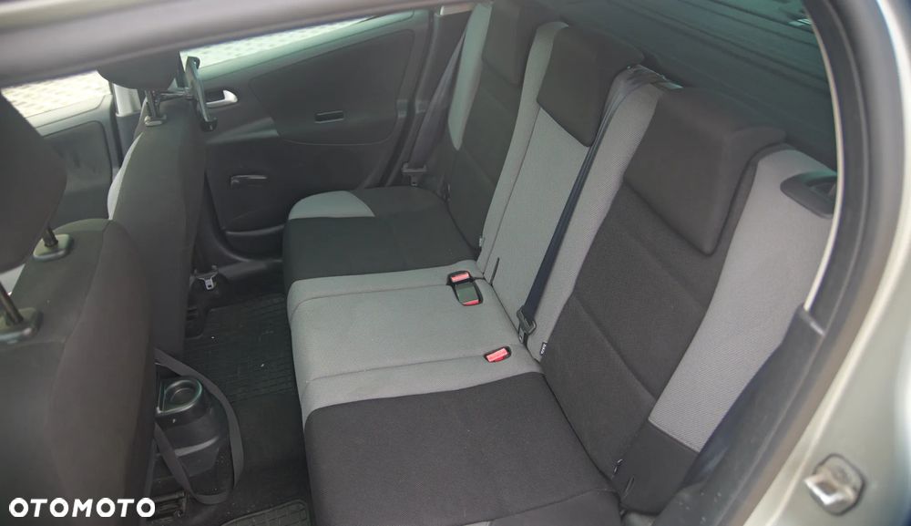 Peugeot 207 1.6 HDi - 6