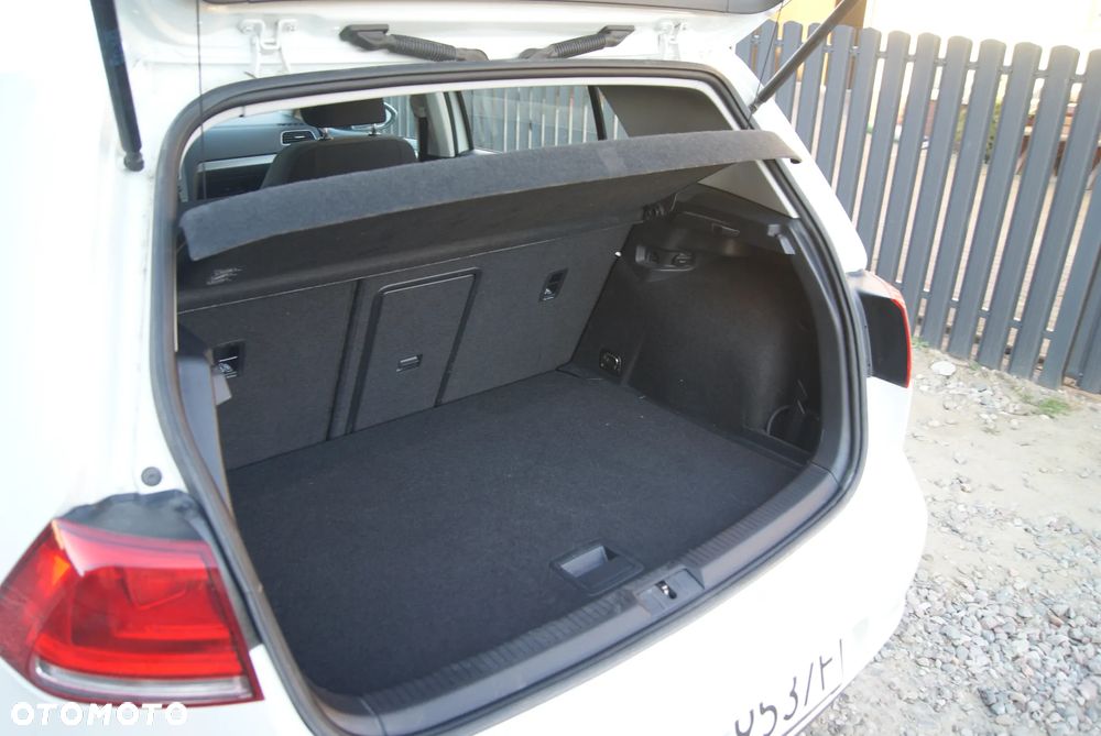 Volkswagen Golf 1.4 TSI BMT Comfortline - 14