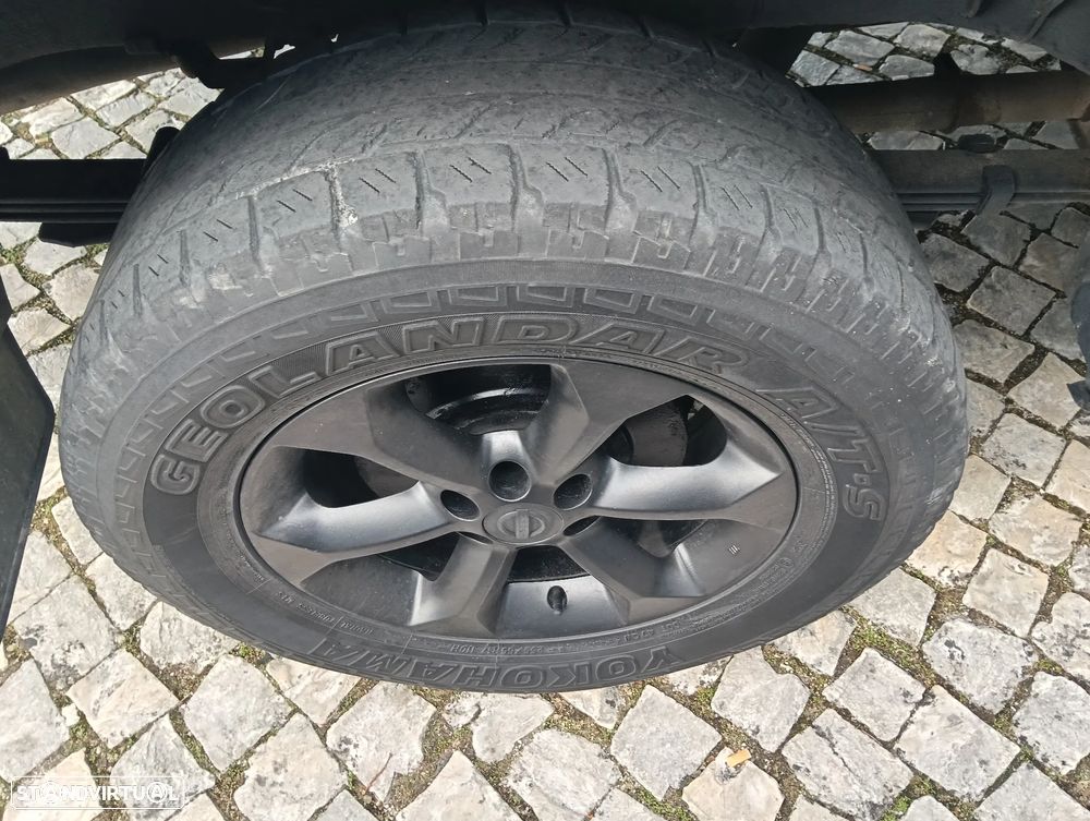 Nissan Pick Up 2.5 TD CD Navara ABS+FN+CD - 26