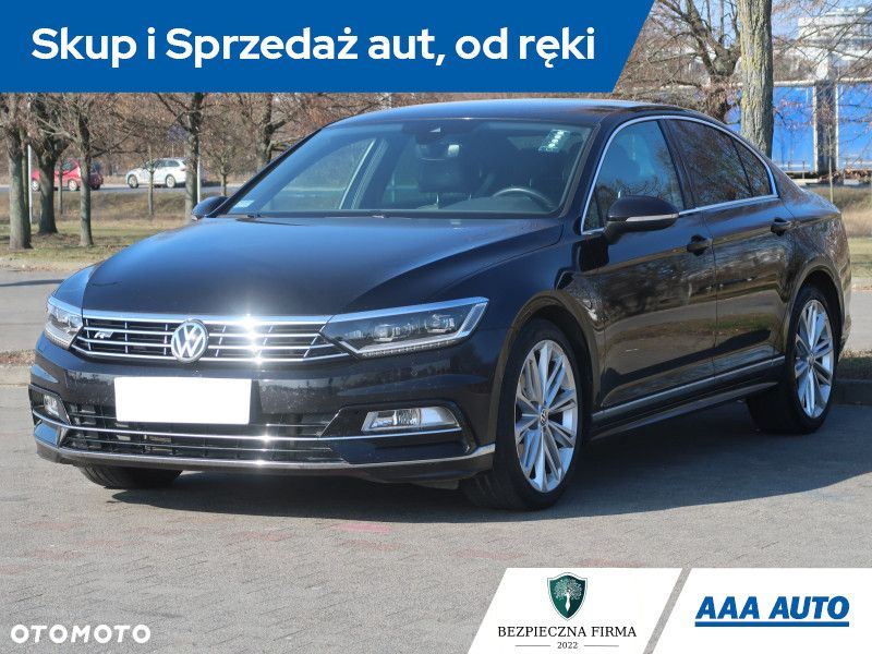 Volkswagen Passat - 2