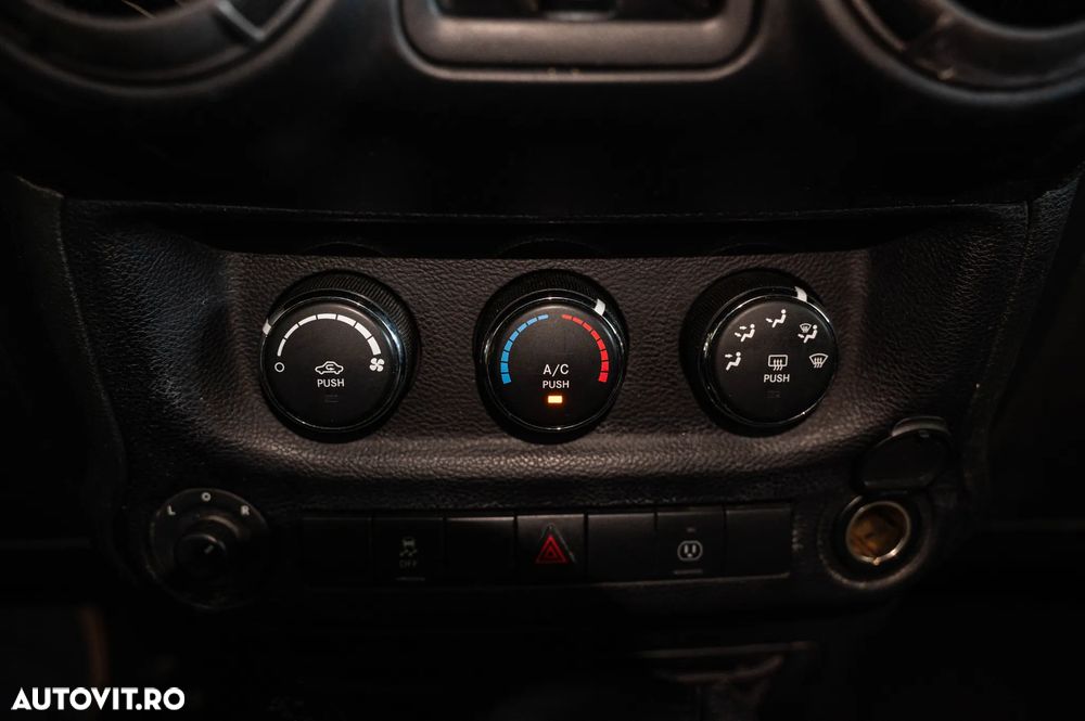 Jeep Wrangler - 17