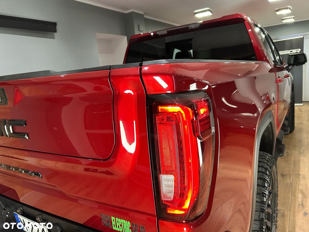 GMC Sierra - 38