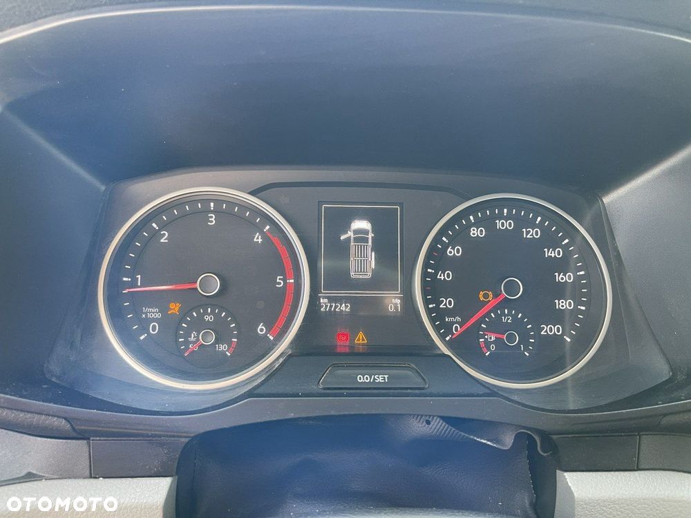Volkswagen Crafter - 11