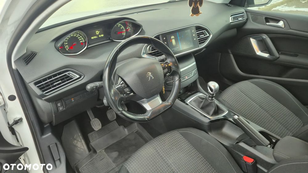 Peugeot 308 1.2 PureTech Style S&S - 6