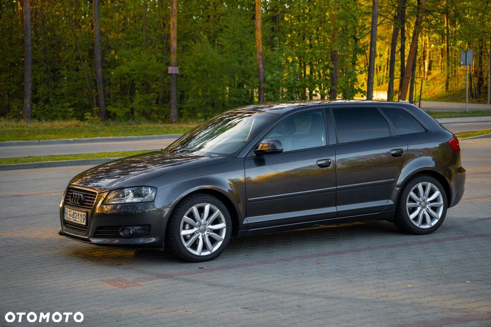 Audi A3 Sportback 2.0 TDI DSG Ambition - 2