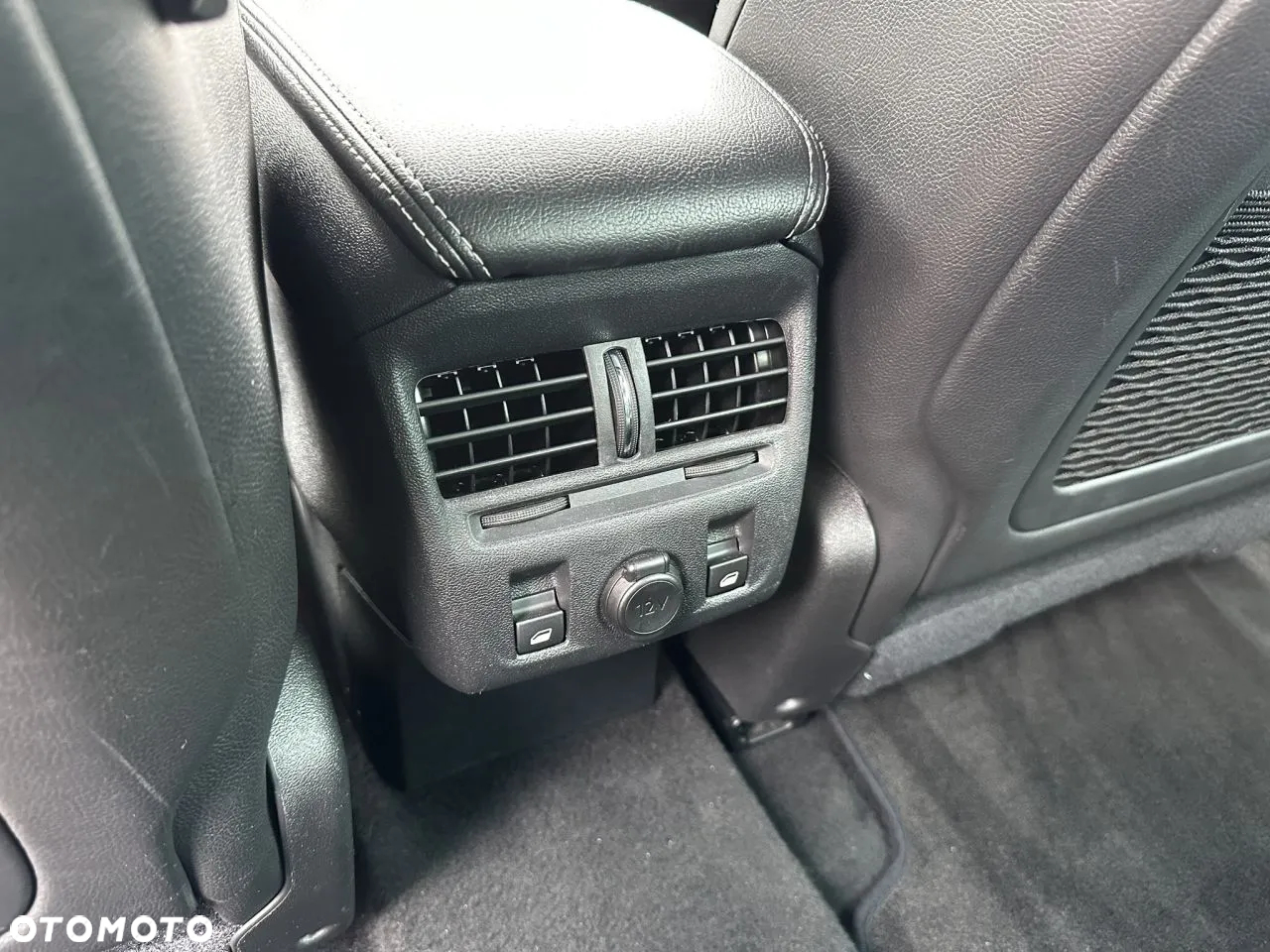 Citroën DS5 e-HDi 115 EGS6 Chic - 16