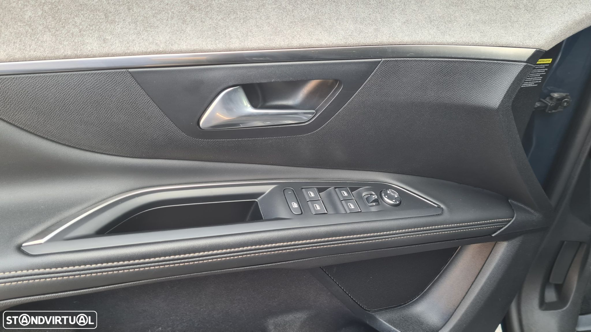 Peugeot 5008 1.5 BlueHDi GT EAT8 - 8
