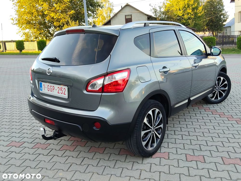 Nissan Qashqai 1.6 visia - 35