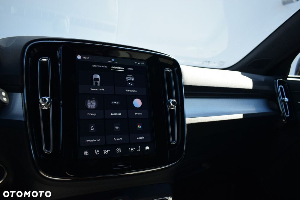 Volvo XC 40 - 28