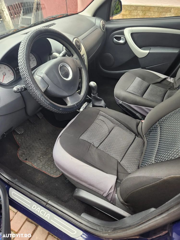 Dacia Logan - 4