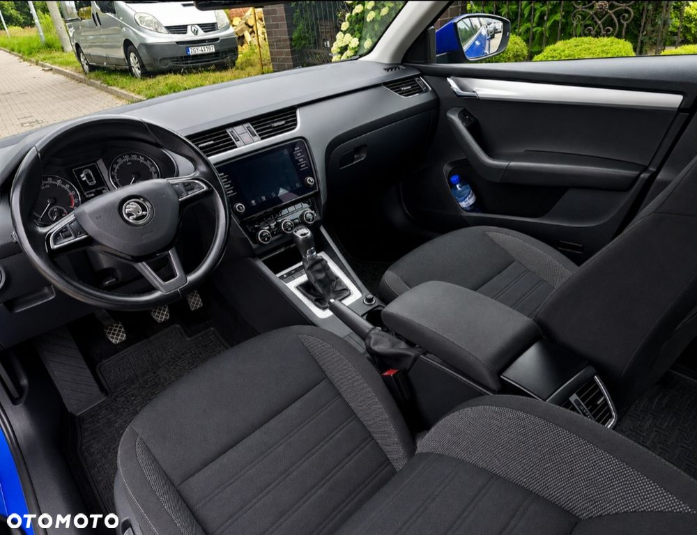Skoda Octavia 1.6 TDI SCR Ambition - 6