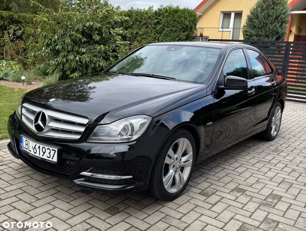 Mercedes-Benz Klasa C 180 CGI Automatik BlueEFFICIENCY Avantgarde - 1