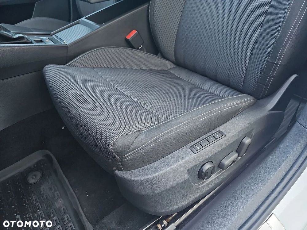 Skoda Superb 2.0 TDI SCR Style DSG - 9