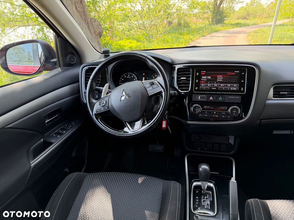 Mitsubishi Outlander 2.0 2WD CVT Diamant Edition - 16