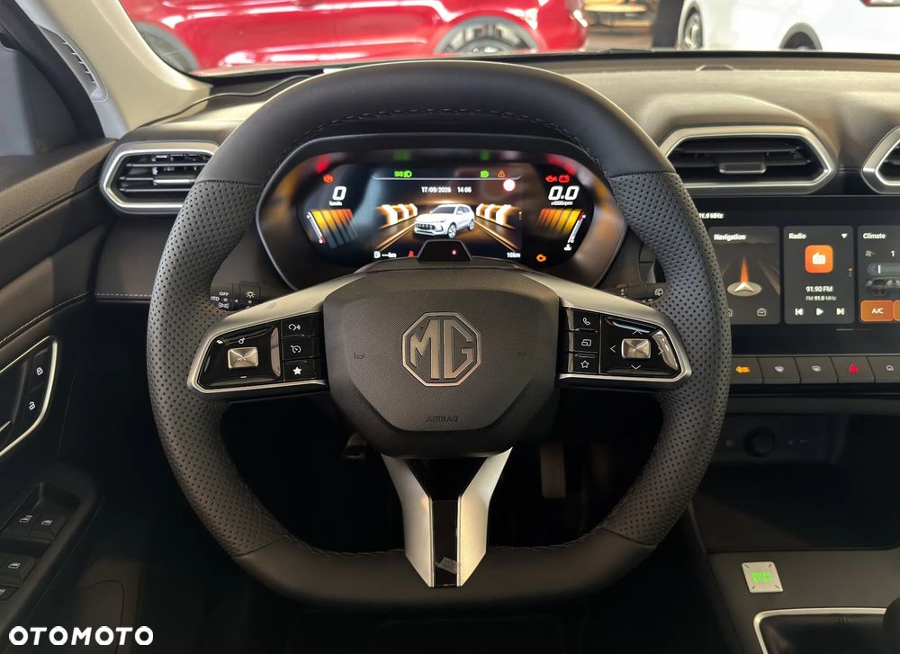 MG ZS - 10