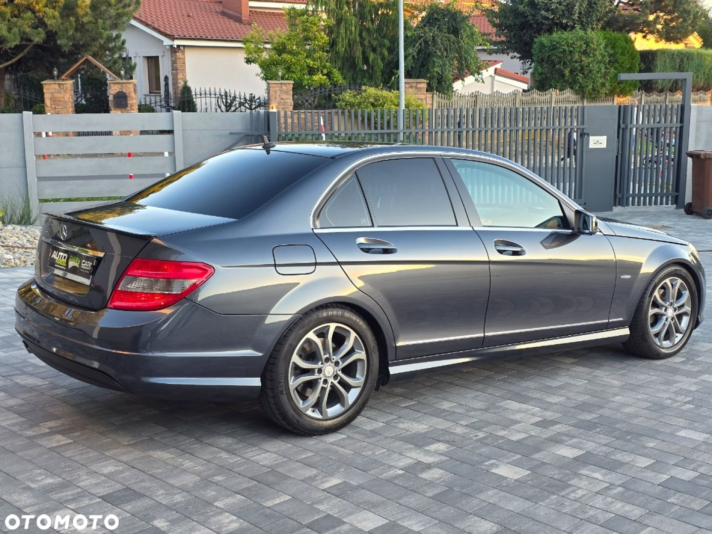 Mercedes-Benz Klasa C - 32