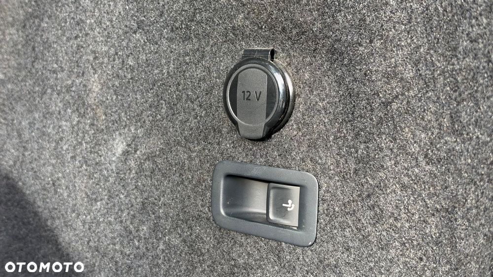 Volkswagen Golf - 12