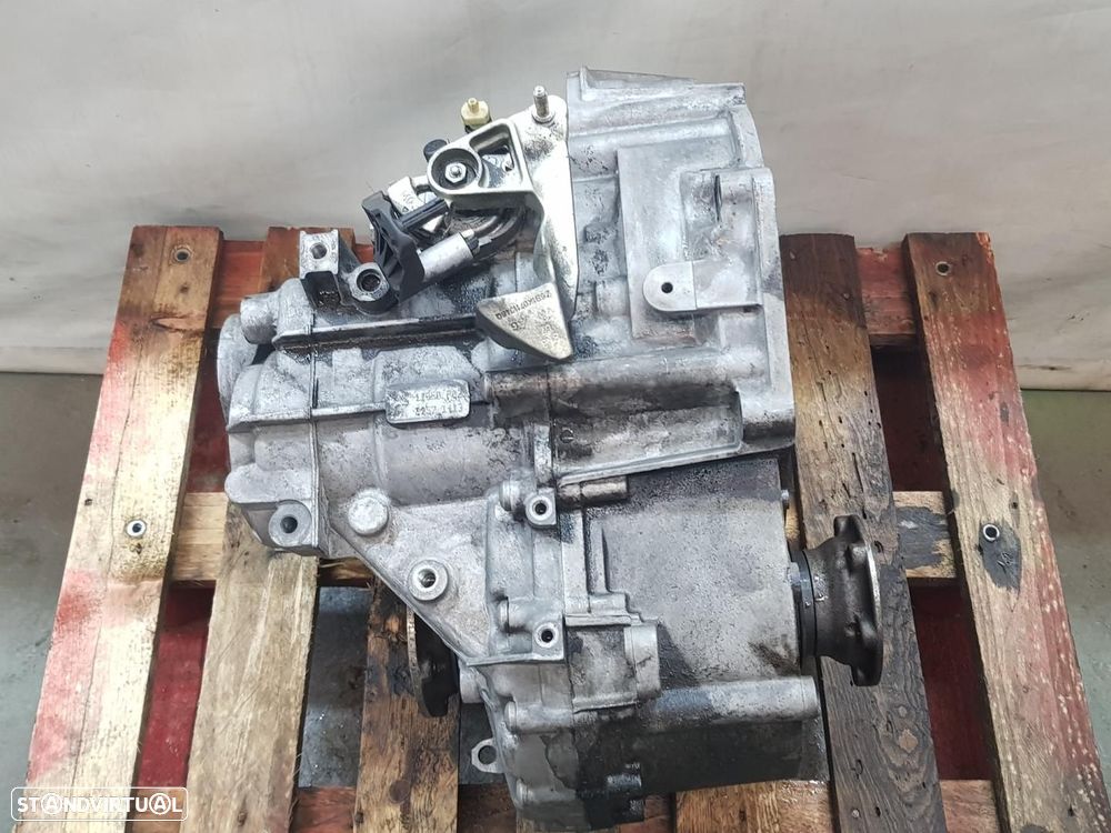 CAIXA DE VELOCIDADES SKODA SUPERB COMBI 3T5 REF. KXZ - 1