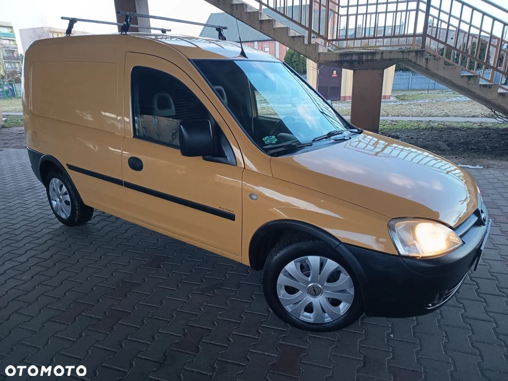 Opel Combo Tour Enjoy - 10