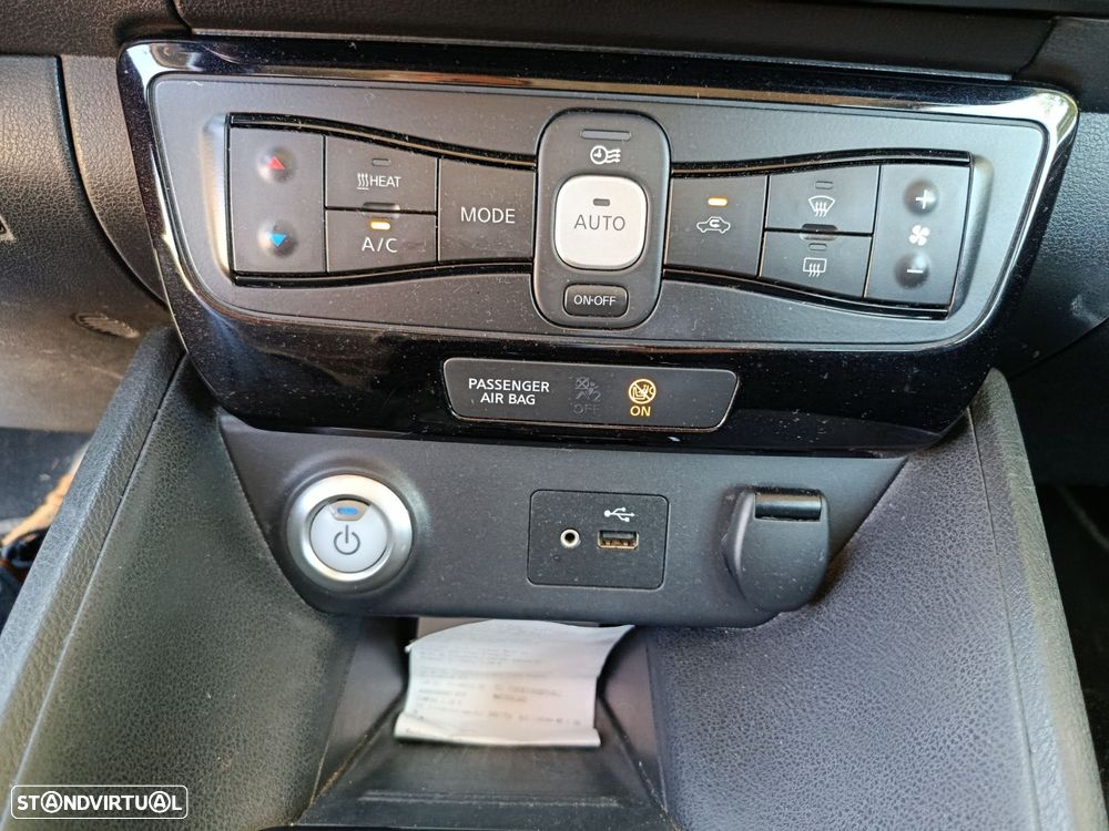 Nissan Leaf - 10