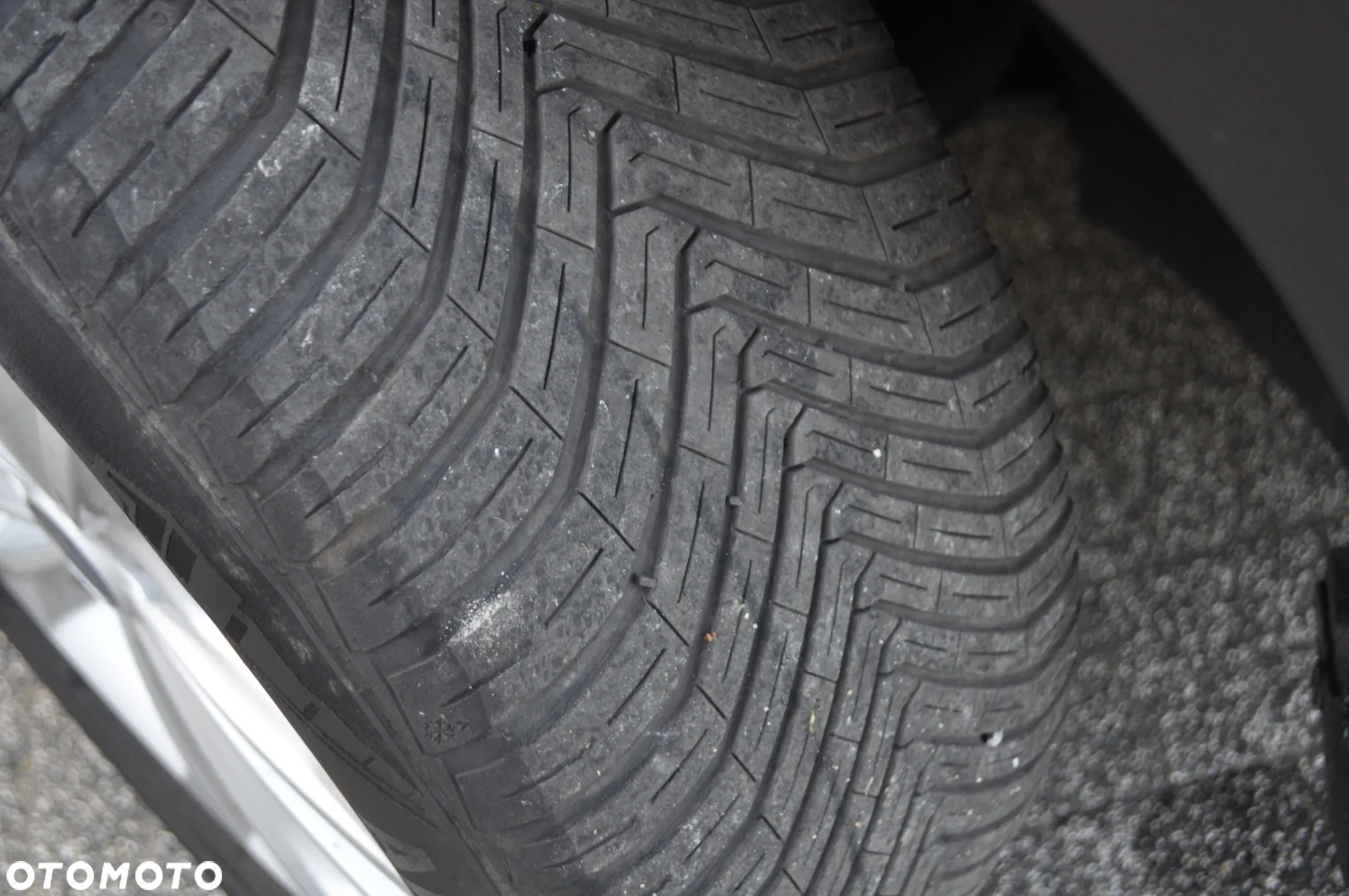 Ford Kuga 2.0 TDCi 2x4 Titanium - 36