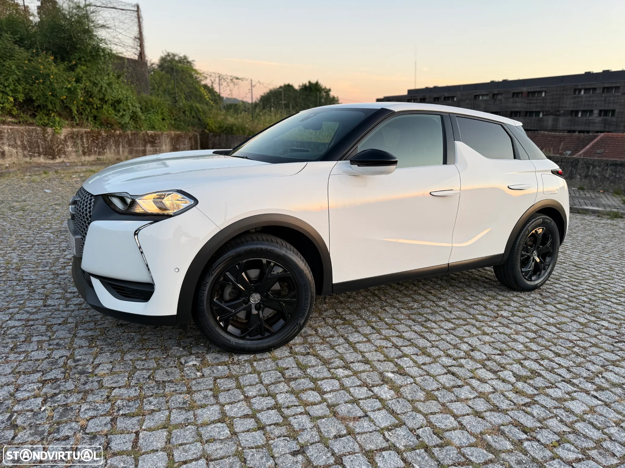 DS DS3 Crossback E-TENSE PERFORMANCE LINE - 12