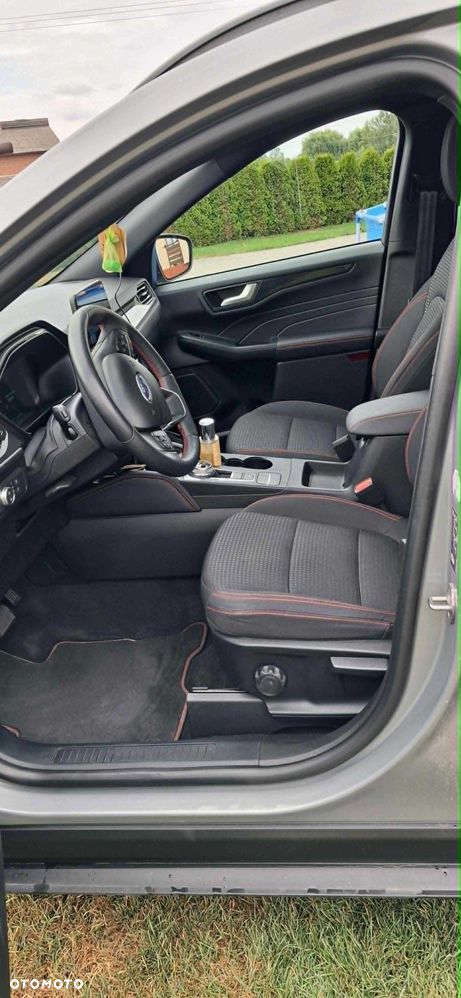 Ford Kuga - 4