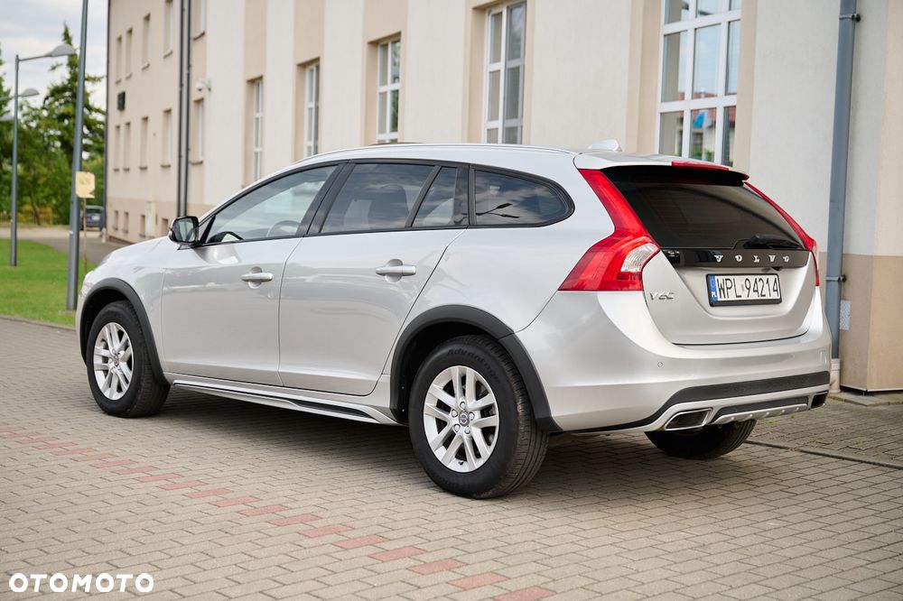 Volvo V60 D3 Geartronic Momentum - 6