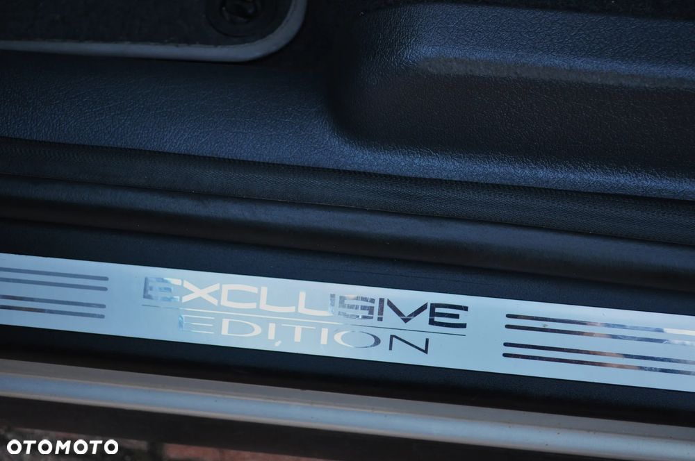Volkswagen Sharan 2.0 TDI Exclusive Edition - 27