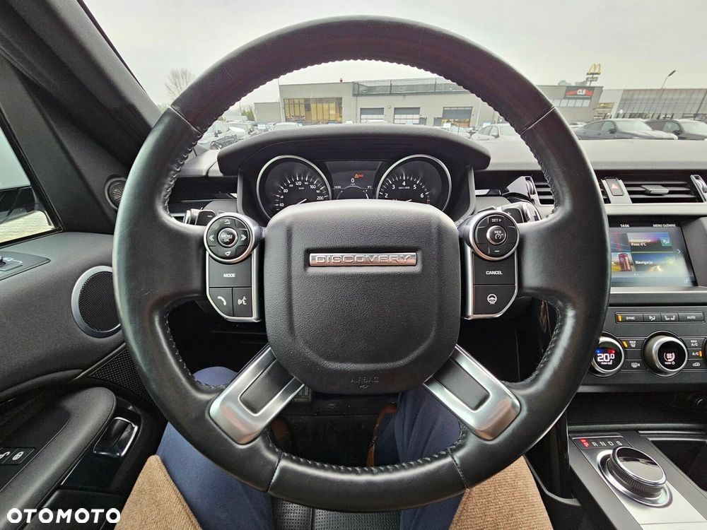 Land Rover Discovery 3.0 Si6 SE - 15